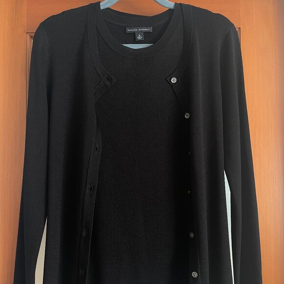 BANANA REPUBLIC BLACK SWEATER SET - Picture 3 of 3